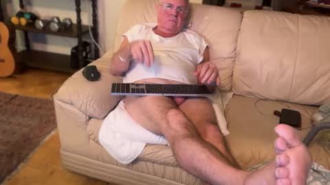 Snapshot of erostalk chatting on 10-03-25, 01:35 eros online show from 10-03-25, 01:35