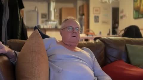 Snapshot of erostalk chatting on 02-04-26, 12:11 eros online show from 02-04-26, 12:11