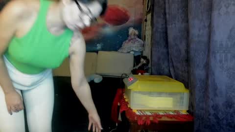 Snapshot of erotic_dessire chatting on 01-15-25, 08:48 Eve online show from 01-15-25, 08:48