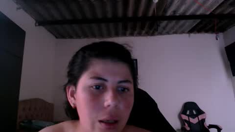 Snapshot of erotic_katia chatting on 05-29-26, 05:00 Sara online show from 05-29-26, 05:00