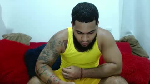 Snapshot of eroticoblack chatting on 09-28-25, 02:17 Eroticoblack online show from 09-28-25, 02:17