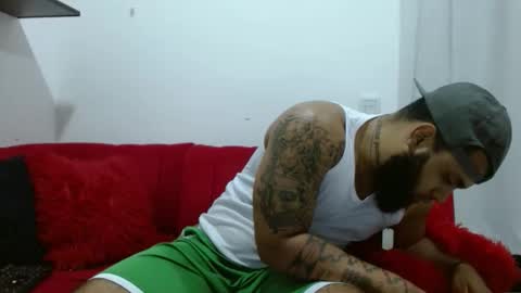 Snapshot of eroticoblack chatting on 11-28-25, 02:47 Eroticoblack online show from 11-28-25, 02:47