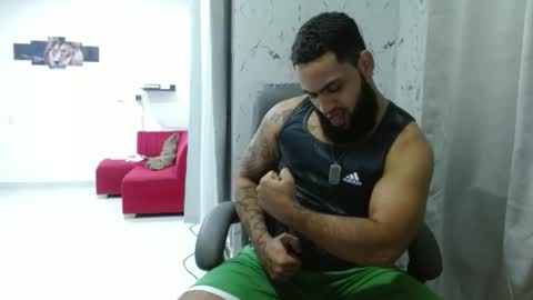 Snapshot of eroticoblack chatting on 01-09-26, 05:32 Eroticoblack online show from 01-09-26, 05:32