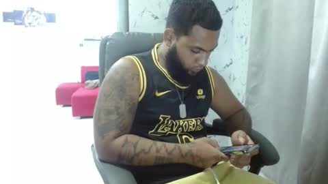 Snapshot of eroticoblack chatting on 02-02-26, 04:33 Eroticoblack online show from 02-02-26, 04:33