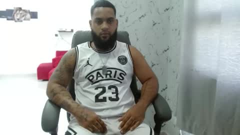 Snapshot of eroticoblack chatting on 02-12-26, 08:48 Eroticoblack online show from 02-12-26, 08:48