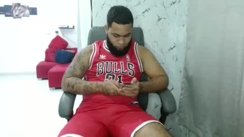 Snapshot of eroticoblack chatting on 02-27-26, 07:30 Eroticoblack online show from 02-27-26, 07:30