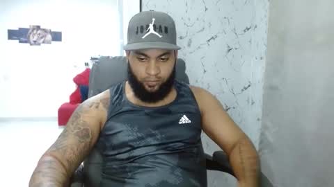 Snapshot of eroticoblack chatting on 03-11-26, 04:18 Eroticoblack online show from 03-11-26, 04:18