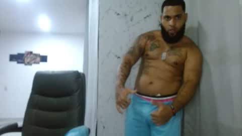 Snapshot of eroticoblack chatting on 03-25-26, 04:29 Eroticoblack online show from 03-25-26, 04:29