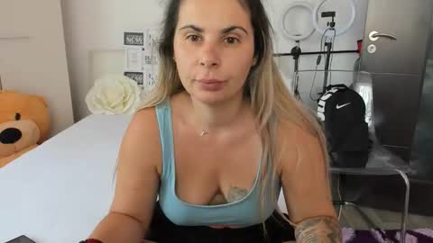 eroticsensualkitty4u online show from 09-09-25, 10:37