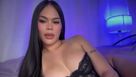 Snapshot of erotictsmonica chatting on 11-13-25, 01:54 monica online show from 11-13-25, 01:54