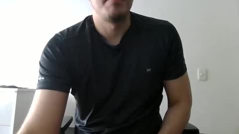 Snapshot of erra311 chatting on 11-18-25, 01:15 erra311 online show from 11-18-25, 01:15