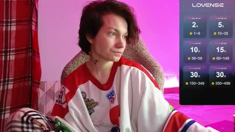 esajukyy online show from 11-14-25, 09:08