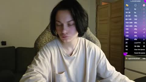 esajukyy online show from 02-26-26, 04:50