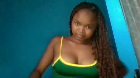 Snapshot of escalina chatting on 06-25-26, 12:20 Escalina online show from 06-25-26, 12:20
