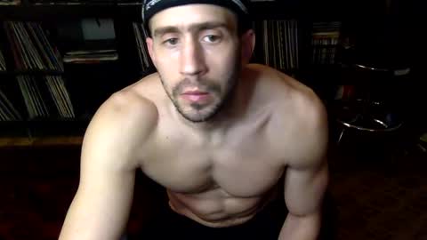 Snapshot of esdee420 chatting on 01-17-26, 02:05 esdee420 online show from 01-17-26, 02:05