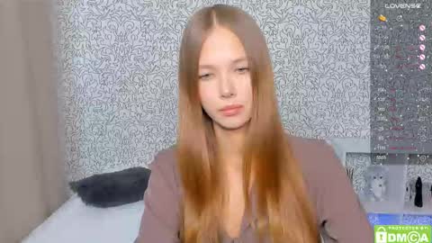 Snapshot of eshcka chatting on 09-15-25, 05:07 Megan and Brad online show from 09-15-25, 05:07