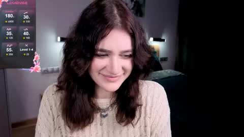 Snapshot of eshleeeygreen chatting on 11-26-25, 03:24 EshleGreen online show from 11-26-25, 03:24