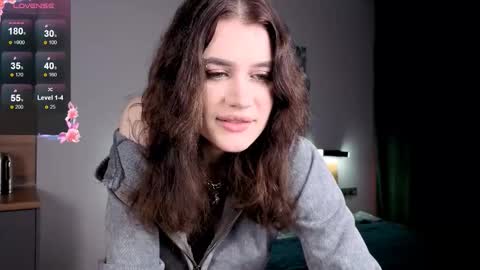 Snapshot of eshleeeygreen chatting on 11-28-25, 03:14 EshleGreen online show from 11-28-25, 03:14