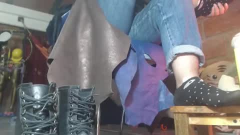 Eskela911 online show from 02-25-26, 04:00