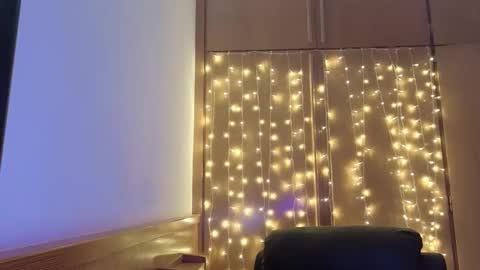 esma347866 online show from 04-26-26, 09:56