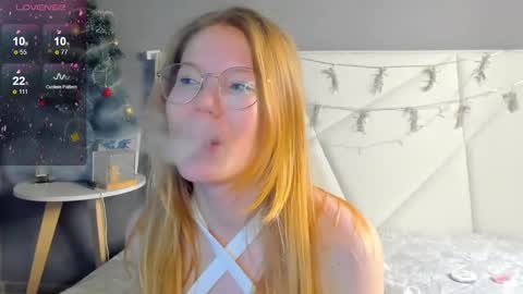 Snapshot of esme_runn chatting on 01-18-25, 01:18 Esme Runn online show from 01-18-25, 01:18