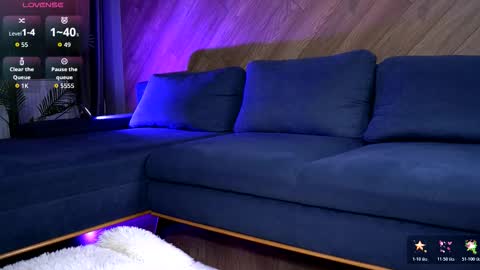 Raluca  online show from 12-20-25, 03:02