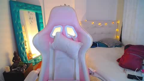 Esmeralda online show from 01-26-25, 07:52