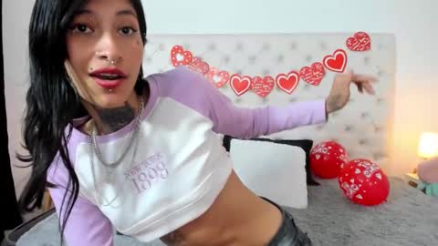 esmeralda  online show from 02-15-25, 03:17