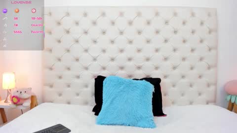 esmeralda  online show from 11-21-25, 03:22