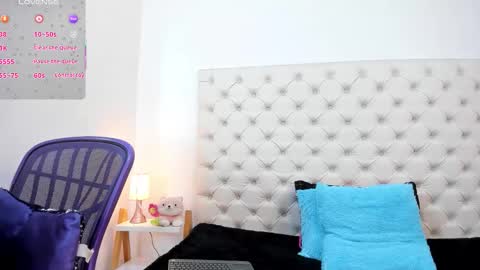 esmeralda  online show from 02-16-26, 12:45