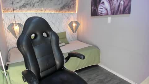 Esmeralda online show from 04-06-26, 08:10