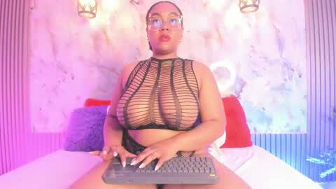 esmeralda online show from 03-11-25, 09:34