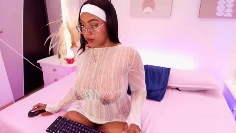 esmeralda online show from 03-10-26, 03:22