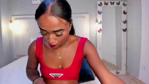 Snapshot of esmeraldanyx chatting on 09-18-25, 10:34 esmeraldanyx online show from 09-18-25, 10:34