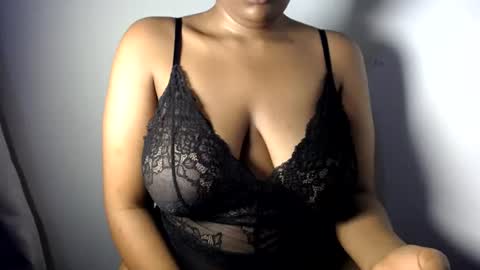 Esme online show from 06-27-26, 11:10