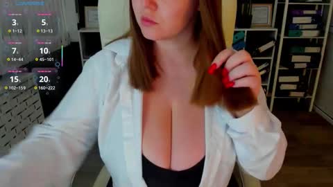 Ava online show from 09-11-25, 01:28