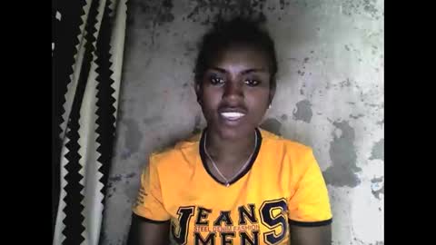 Snapshot of estanie chatting on 09-08-25, 03:11 estanie online show from 09-08-25, 03:11