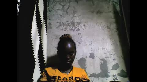 Snapshot of estanie chatting on 09-13-25, 04:29 estanie online show from 09-13-25, 04:29