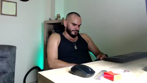 Esteban Fernandez online show from 06-28-26, 04:40