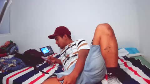 Snapshot of esteban_verg chatting on 12-13-24, 09:52 wailer1996 online show from 12-13-24, 09:52