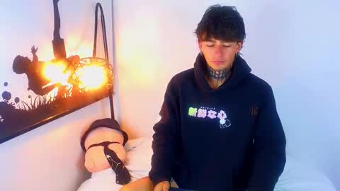 Esteban independent model online show from 09-16-25, 10:16