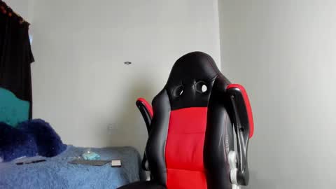 estebanlobo online show from 11-17-25, 09:31