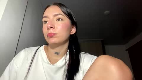Snapshot of estefa1 chatting on 04-14-26, 06:30 estefa1 online show from 04-14-26, 06:30