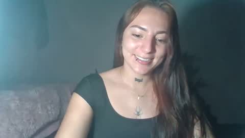 Snapshot of estefa1 chatting on 06-20-26, 04:26 estefa1 online show from 06-20-26, 04:26