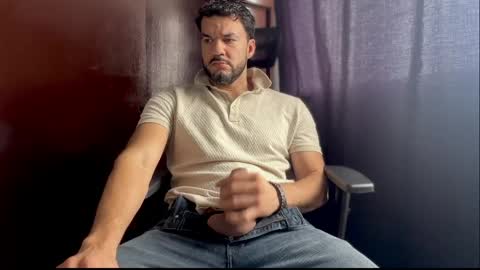 Snapshot of estefan_andy_ chatting on 04-07-26, 07:14 Blue Mercury online show from 04-07-26, 07:14