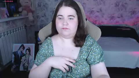Snapshot of estelle_hicks chatting on 07-28-26, 07:15 estelle_hicks online show from 07-28-26, 07:15