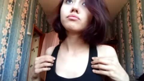 estellekirbo online show from 06-12-26, 03:55