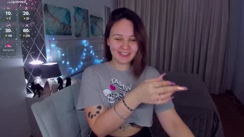 Odelia online show from 12-13-24, 07:25