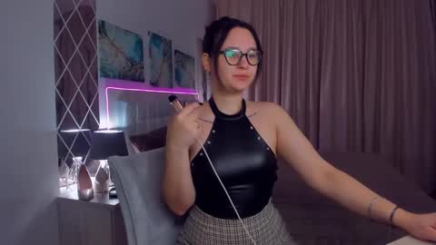 Odelia online show from 01-20-25, 04:43