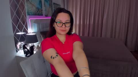 Odelia online show from 01-24-25, 06:03